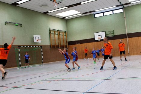 Handball-Abschlusstraining in Illingen vor den Sommerferien 2026 mit den Eltern